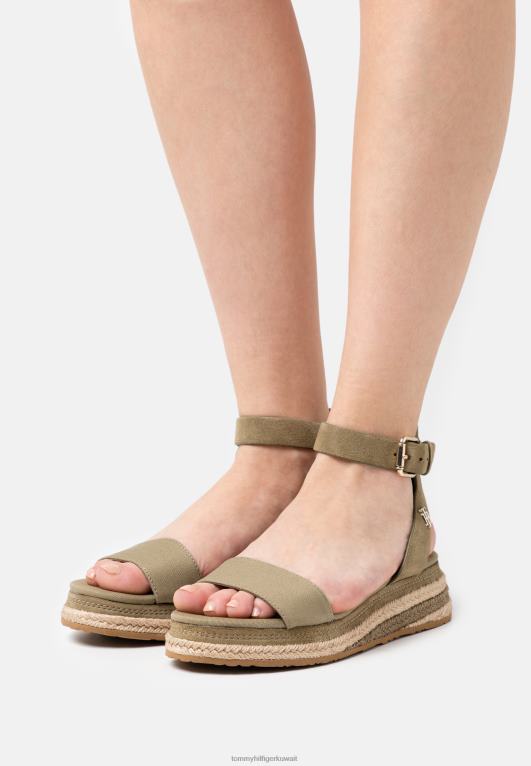 وودريدج Tommy Hilfiger حذاء إسبادريل ذو حبل ملون منخفض الإسفين 446445478