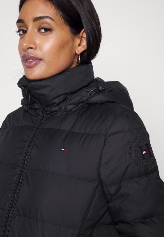 أسود Tommy Hilfiger يربك أسفل معطف 446445496