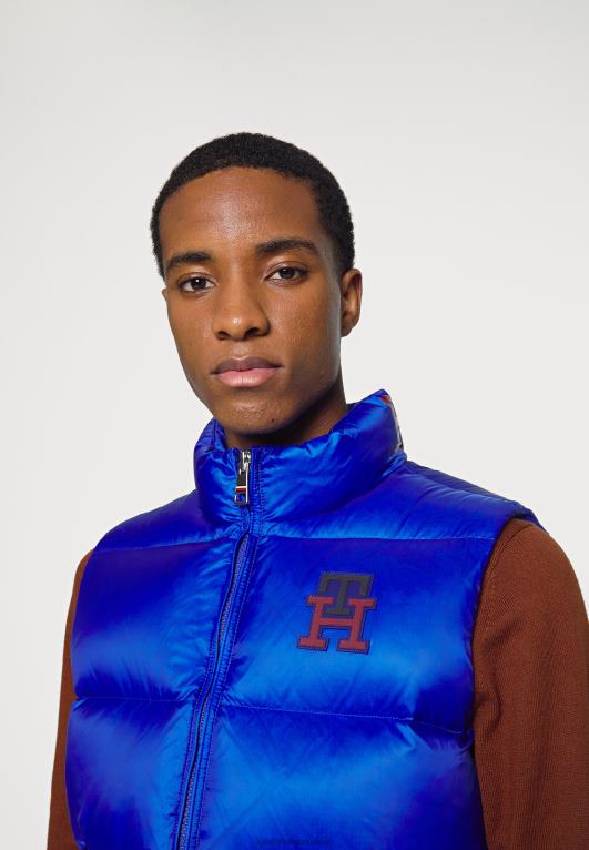 الأزرق الجريء Tommy Hilfiger الجاذبية أسفل سترة صدرية 446445544