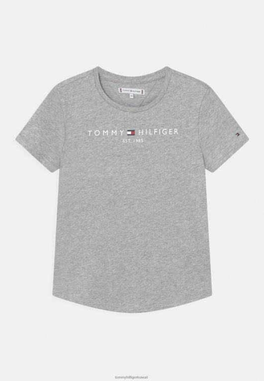 رمادي فاتح Tommy Hilfiger تي شيرت بطبعة تي شيرت أساسية 446445657