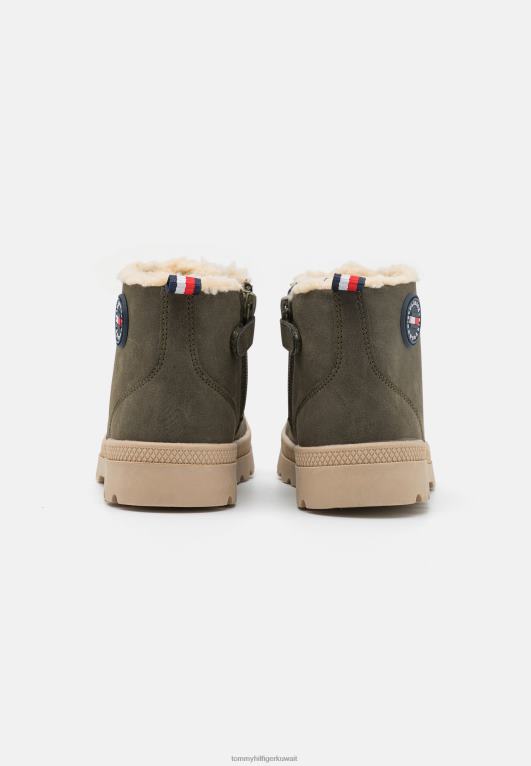 الأخضر العسكري Tommy Hilfiger حذاء كاحل برباط للجنسين 446445854