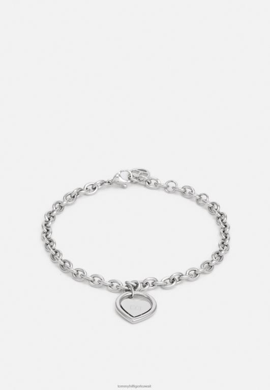 فضية اللون Tommy Hilfiger سوار عائلة القلوب 446445888