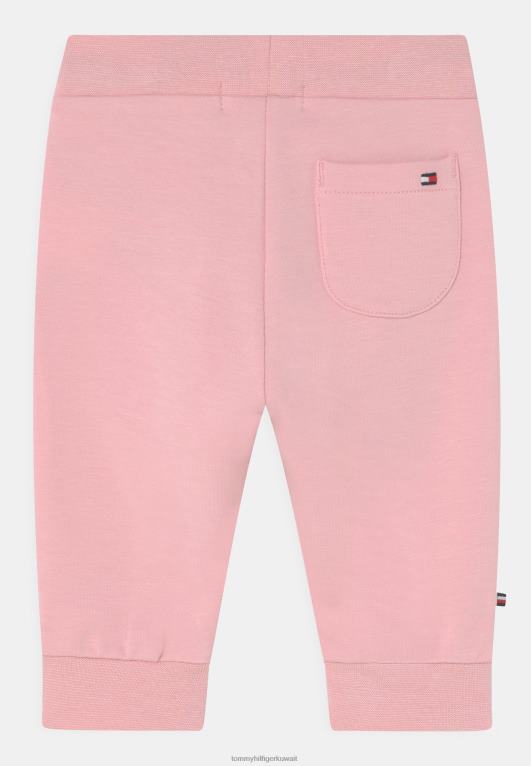 الظل الوردي Tommy Hilfiger بنطلون طفل أساسي للجنسين 446445900