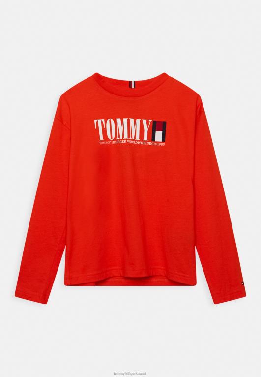 البرتقال الحمضي Tommy Hilfiger تيشيرت جرافيك بأكمام طويلة 446445946