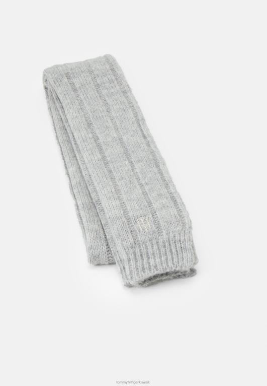 هيذر رمادي فاتح Tommy Hilfiger وشاح وشاح الخالدة 446445967