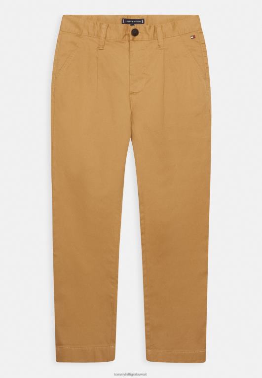 الكاكي الكلاسيكي Tommy Hilfiger تشينو مطوي 446446080