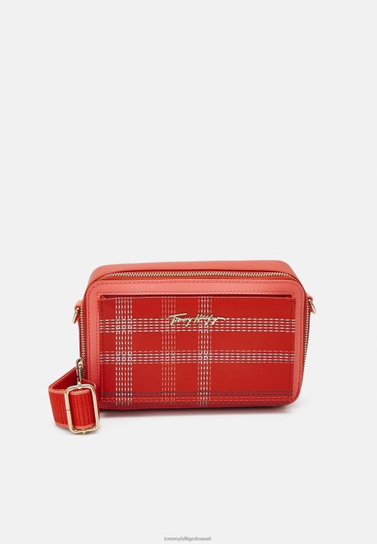طين ريفي Tommy Hilfiger كاميرا مميزة عبر حقيبة الجسم من الطين الريفي 446446113