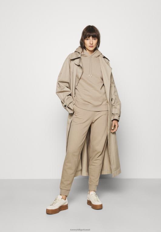 اللون البيج Tommy Hilfiger قيعان رياضية نصية عادية 446446143