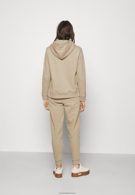 اللون البيج Tommy Hilfiger قيعان رياضية نصية عادية 446446143