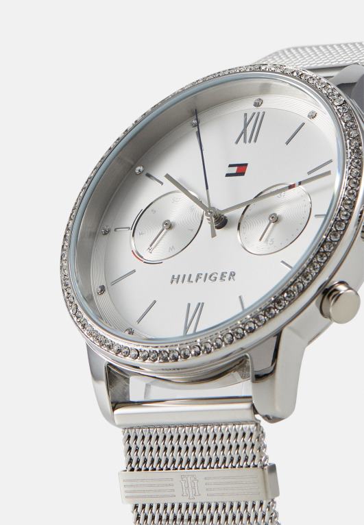 فضية اللون Tommy Hilfiger ساعة عادية 446446193
