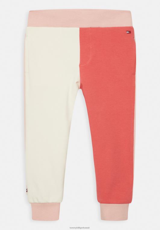 كتلة اللون الإمبراطورية الوردية Tommy Hilfiger بنطال ملون بشعار الماركة 446446313