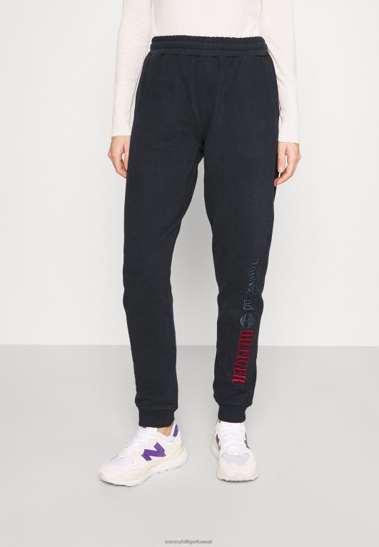 سماء الصحراء Tommy Hilfiger × قطعة سفلية رياضية بشعار تمبرلاند 446446417