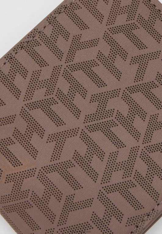 رمادي داكن المدينة Tommy Hilfiger محفظة الأعمال والعملة المعدنية 446446600