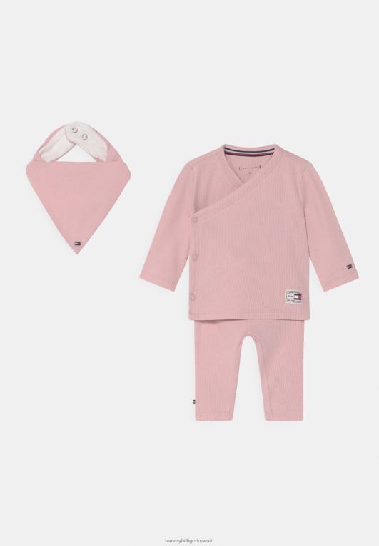 الظل الوردي Tommy Hilfiger هدية مجموعة السراويل الطفل 446446649