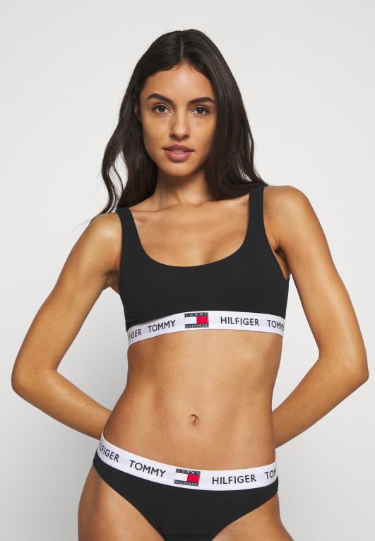 أسود Tommy Hilfiger بوستير براليت 446446808