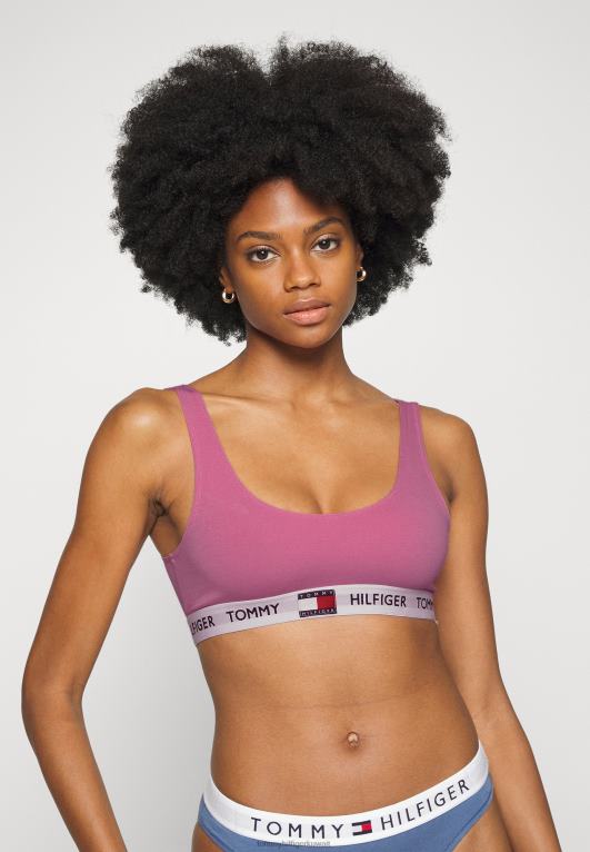 شاي الورد Tommy Hilfiger بوستير براليت 446447168