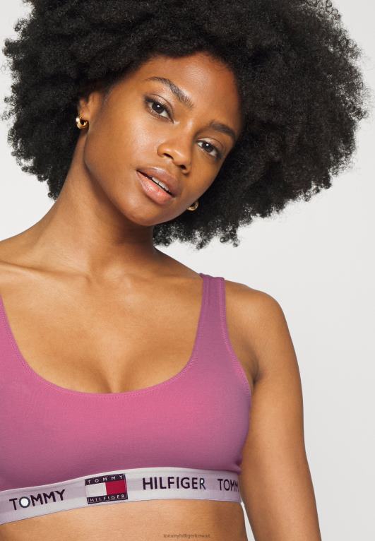 شاي الورد Tommy Hilfiger بوستير براليت 446447168