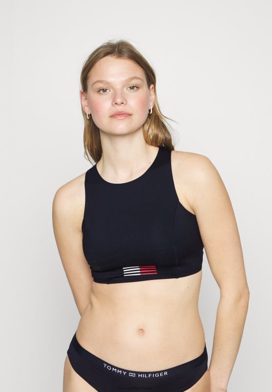 سماء الصحراء Tommy Hilfiger بوستير 446447174