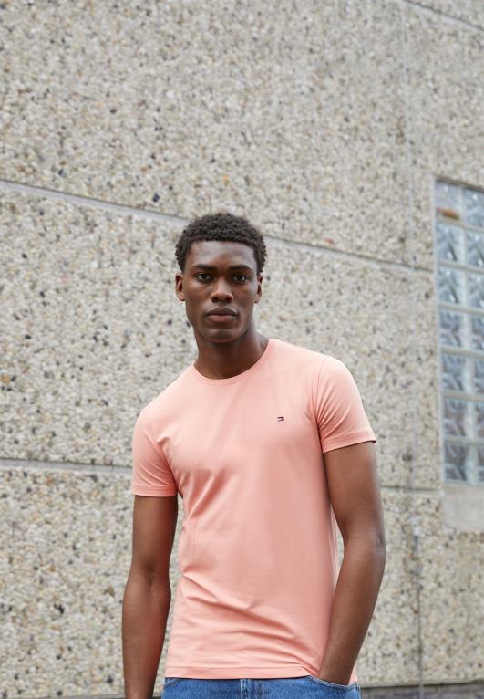 الخوخ فاترة Tommy Hilfiger تي شيرت أساسي 446447228