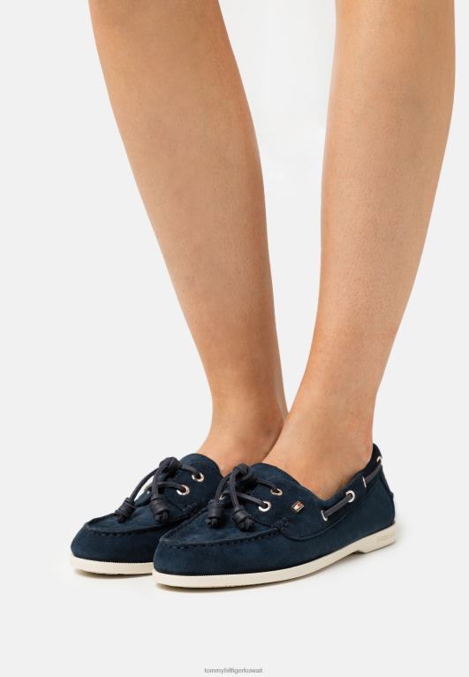 سماء الصحراء Tommy Hilfiger أحذية القارب الأنثوية 446447317