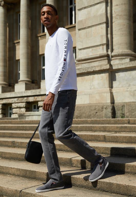 أسود Tommy Hilfiger الانزلاقات الأساسية 446447461