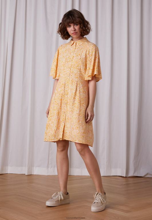 البيج الكلاسيكي Tommy Hilfiger المدربين أحادية اللون 446447485