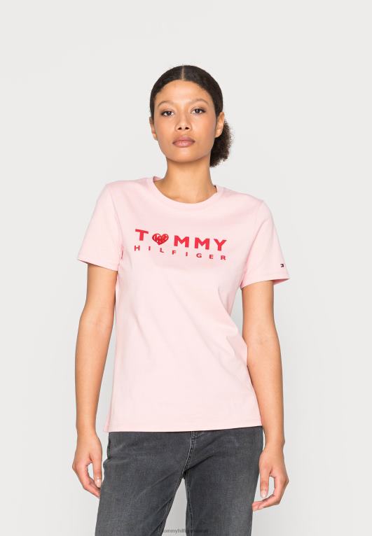 الوردي الجليدي Tommy Hilfiger تيشيرت بطبعة شعار الماركة 446447522