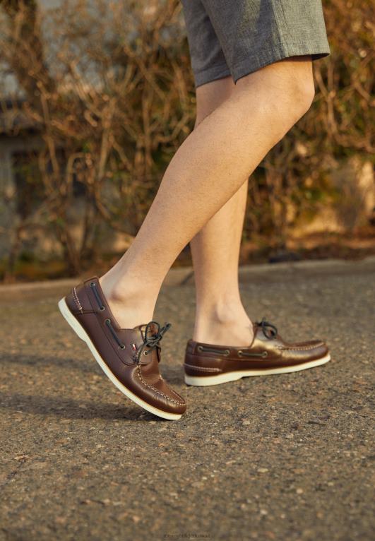 كاكاو Tommy Hilfiger أحذية القارب الكلاسيكية أحذية القارب 446447603