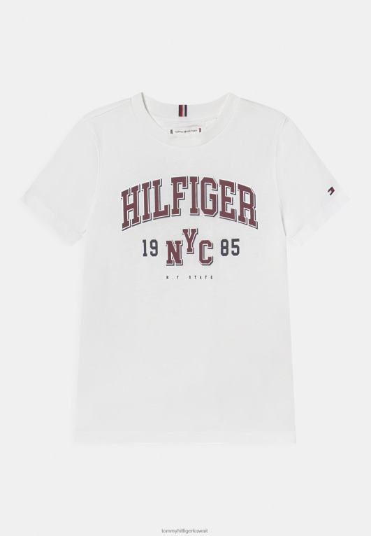 أبيض Tommy Hilfiger تي شيرت بطبعة اسكواش 446447729