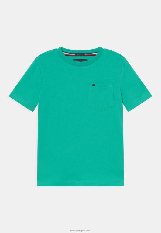 النخيل الاستوائي Tommy Hilfiger تي شيرت أساسي بجيب أساسي 446447763