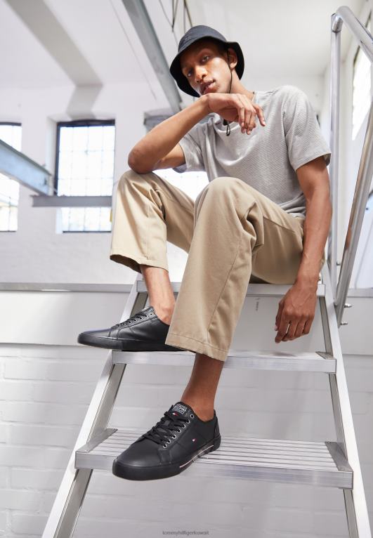 أسود Tommy Hilfiger المدربين الأساسيين للشركات 446447832