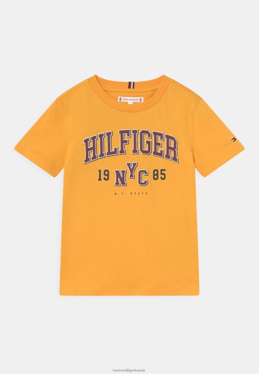 البراري الأصفر Tommy Hilfiger تي شيرت بطبعة اسكواش 446447914