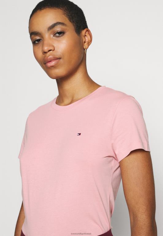 لون القرنفل Tommy Hilfiger تي شيرت أساسي برقبة دائرية جديدة 446447925