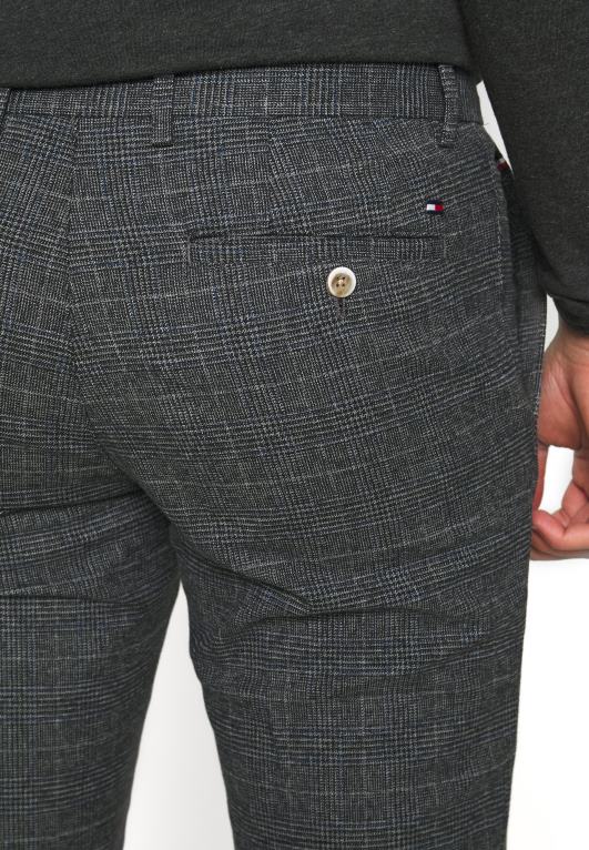 الحديد الرمادي Tommy Hilfiger دينتون مولين يبدو بمظهر تشينو 446447941