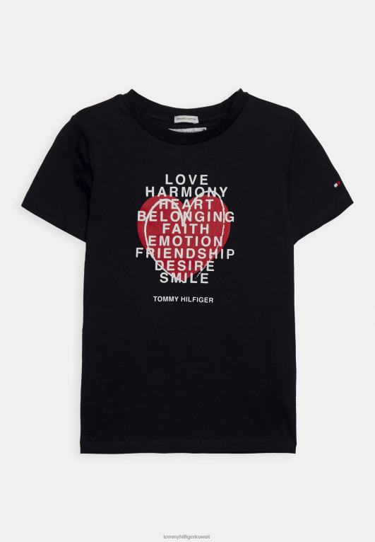 سماء الصحراء Tommy Hilfiger تي شيرت مطبوع عليه عيد الحب للجنسين 446448008