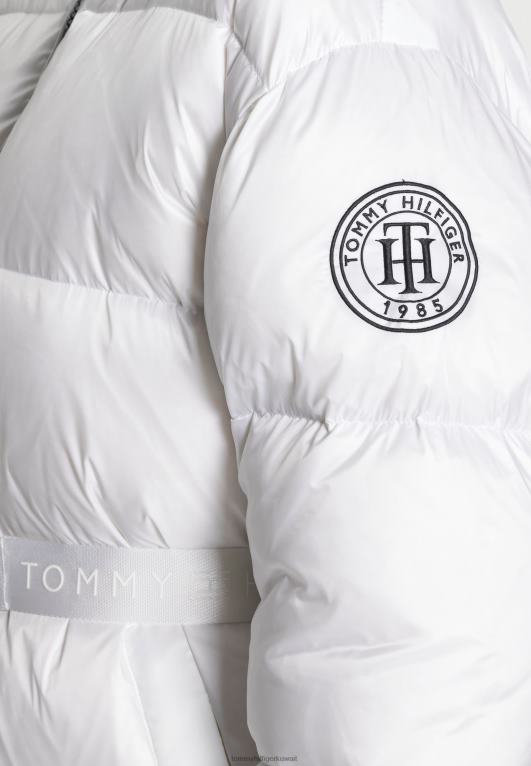 البصرية الأبيض Tommy Hilfiger سترة بحزام من البوليستر باللون الأبيض البصري - 446448062