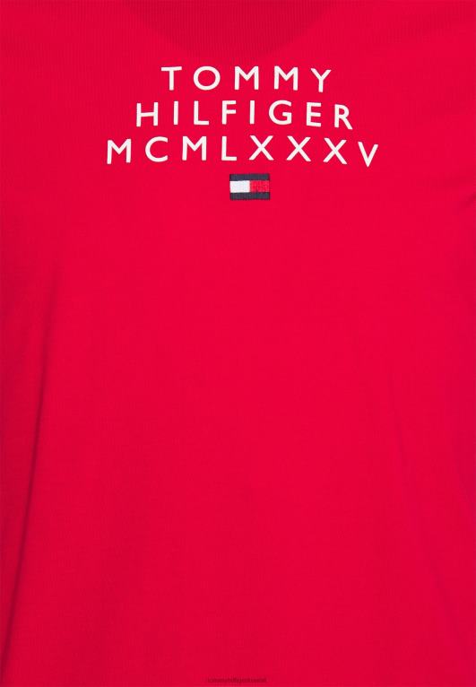 الأحمر الأساسي Tommy Hilfiger تي شيرت بطبعة جرافيك صغيرة في المنتصف 446448113