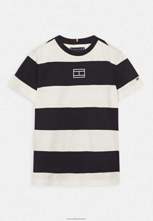 شريط سماء الصحراء Tommy Hilfiger تي شيرت مطبوع عليه شريط الرجبي 446448307