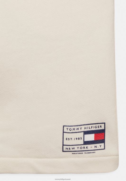 الأبيض القديم Tommy Hilfiger شورت صبغة طبيعية 446448506