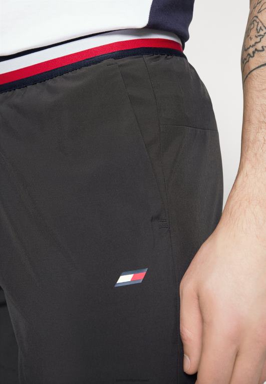 أسود Tommy Hilfiger التدريب الأساسي السراويل الرياضية القصيرة 446448548