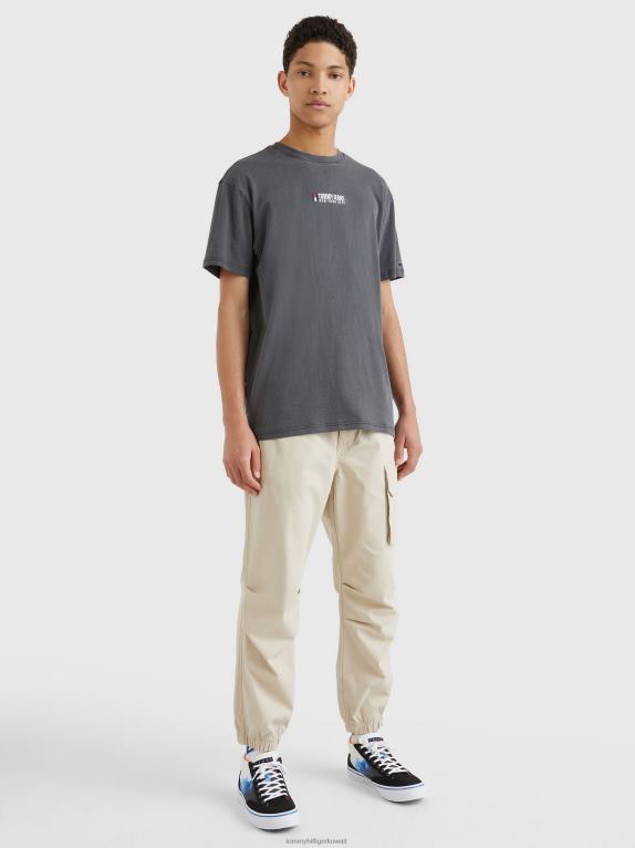 أسود Tommy Hilfiger تي شيرت مطرز بالعلم 44644859