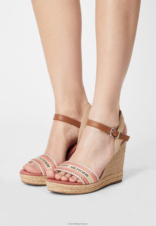 تمعدن Tommy Hilfiger الصنادل منصة الحرفي 446448633