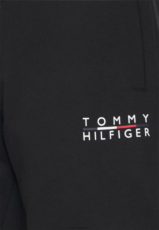 أسود Tommy Hilfiger السراويل القصيرة 446448693