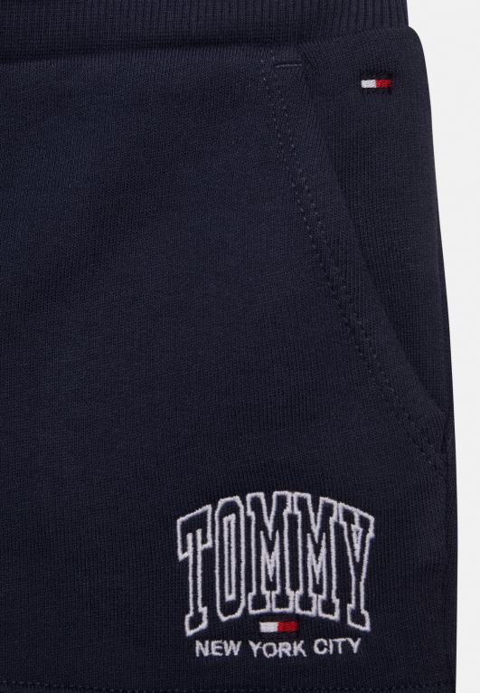 البحرية الشفق Tommy Hilfiger شورت قصير جريء 446448740