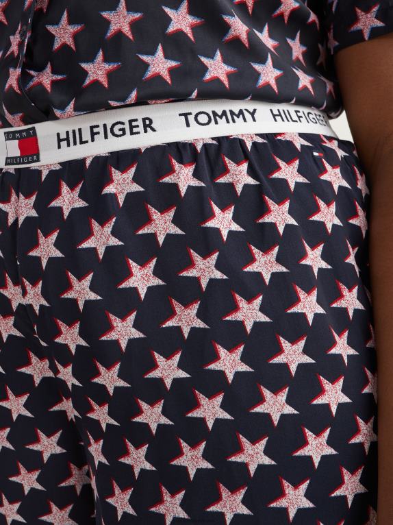 نجم الإزاحة Tommy Hilfiger شورت بحزام خصر بشعار الماركة وطباعة 85 نجمة 446442441