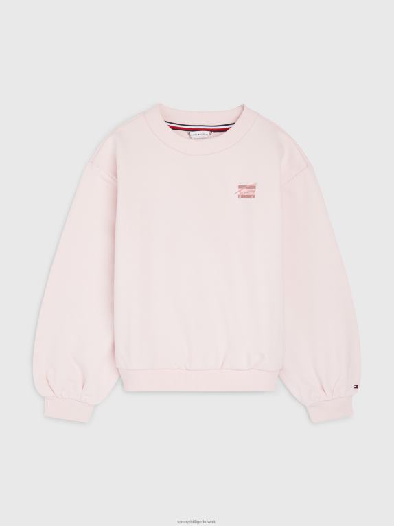 برودواي الوردي Tommy Hilfiger سويت شيرت بناتي من القطن العضوي بعمر 8-16 سنة 44644431