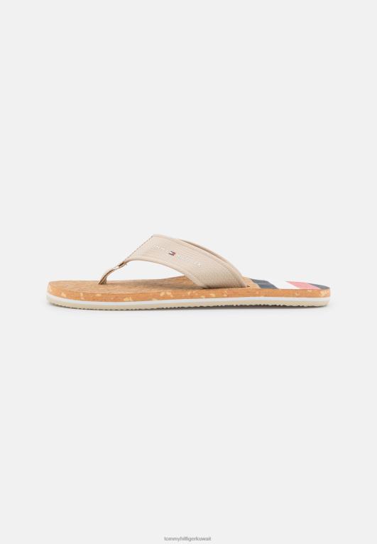 البيج الكلاسيكي Tommy Hilfiger صنادل الشاطئ على شكل حرف T 446444234