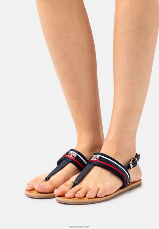 سماء الصحراء Tommy Hilfiger صنادل مسطحة على شكل حرف T للشركات 446446338