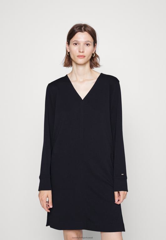 سماء الصحراء Tommy Hilfiger فستان جيرسيه قصير برقبة على شكل حرف V 446443982