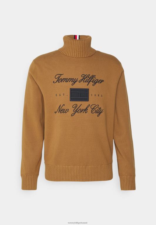 الكاكي الصحراوي Tommy Hilfiger كنزة برقبة مطوية وشعار الماركة lux 446444330